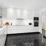 Дом отдыха Amazing In With Kitchen