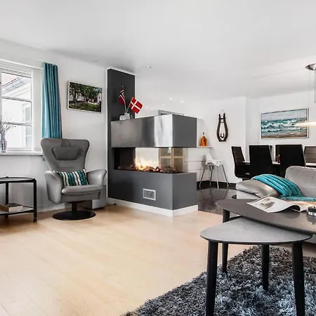 Amazing In With Kitchen Holiday home