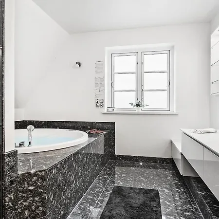 Amazing In With Kitchen