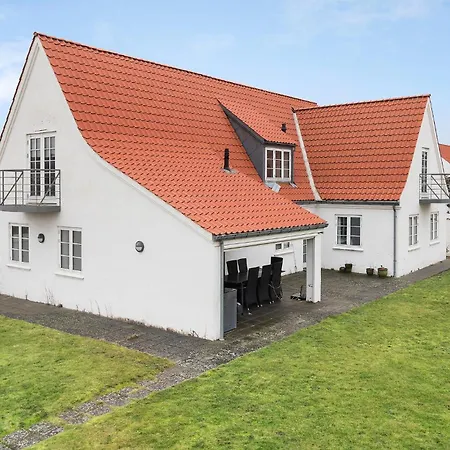 Amazing In With Kitchen Holiday home