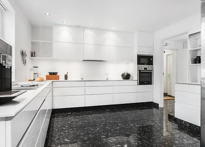 Holiday home Amazing In With Kitchen