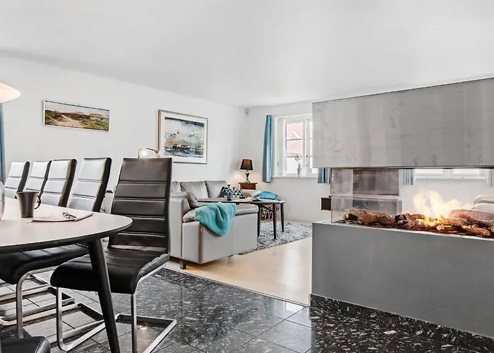 Holiday home Amazing In With Kitchen