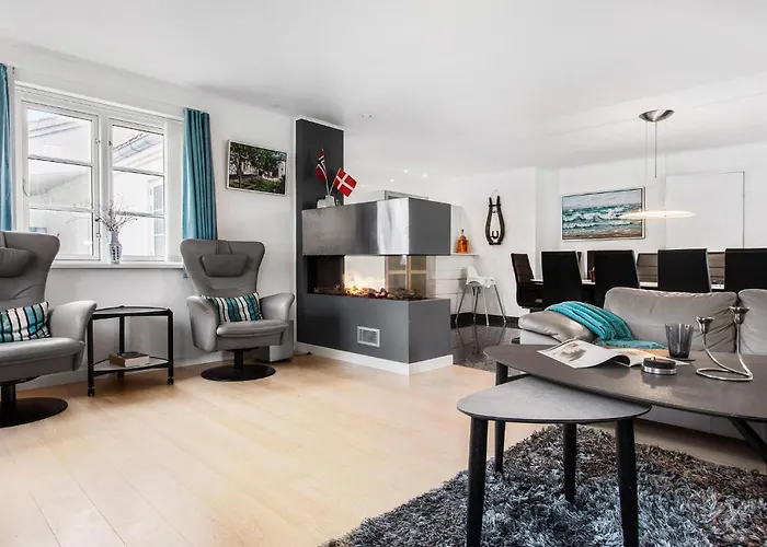 Amazing In With Kitchen Holiday home