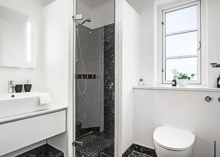Amazing In With Kitchen Holiday home